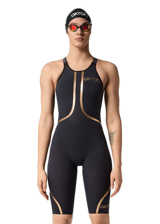 Akron Venom mujeres cerradas