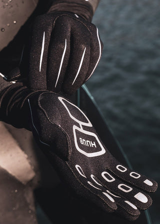 Huub 3mm swimming gloves