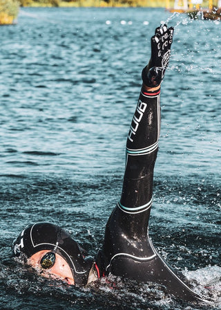 Huub 3mm swimming gloves