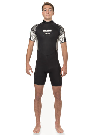 Mares Reef 2.5 mm shorty wetsuit. man
