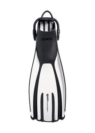 Avanti Quattro + Mares Fins