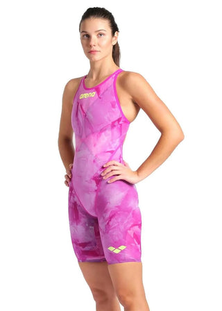 Arena Carbon Glide Tie-Dye cerrado femenino