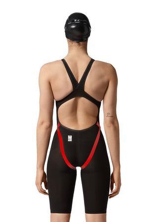 Akron Ultraskin woman open
