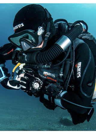 Mares Flexa Graphene men's semi-dry suit 